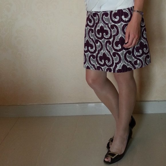 Ann Taylor Skirt - Size 4 - Picture 13 of 13